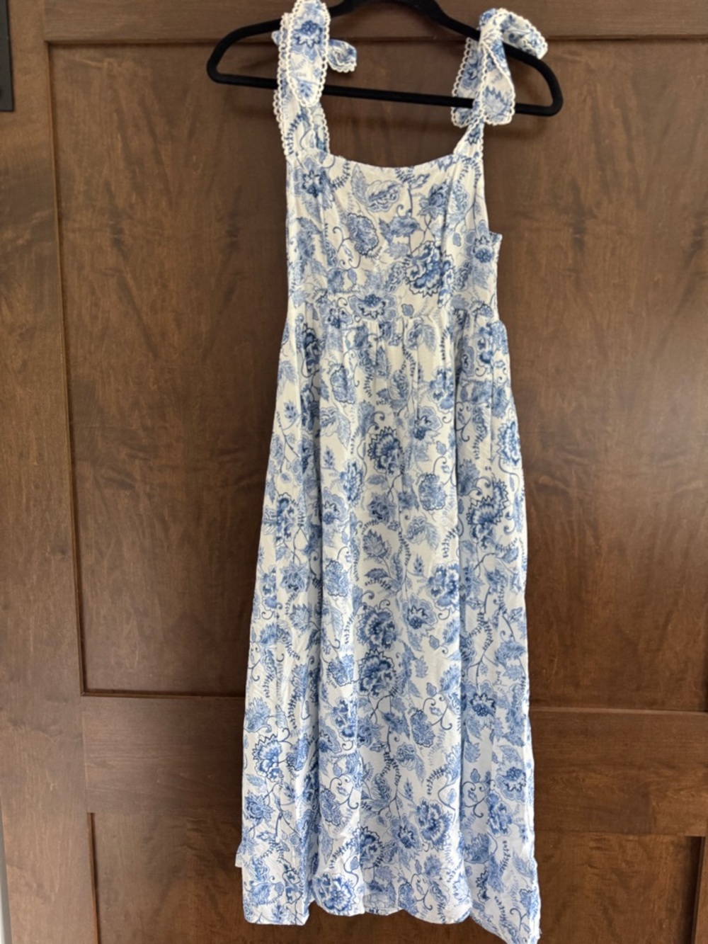NWT Petal & Pup Jane Blue & White Floral Tie-Strap Sundress
